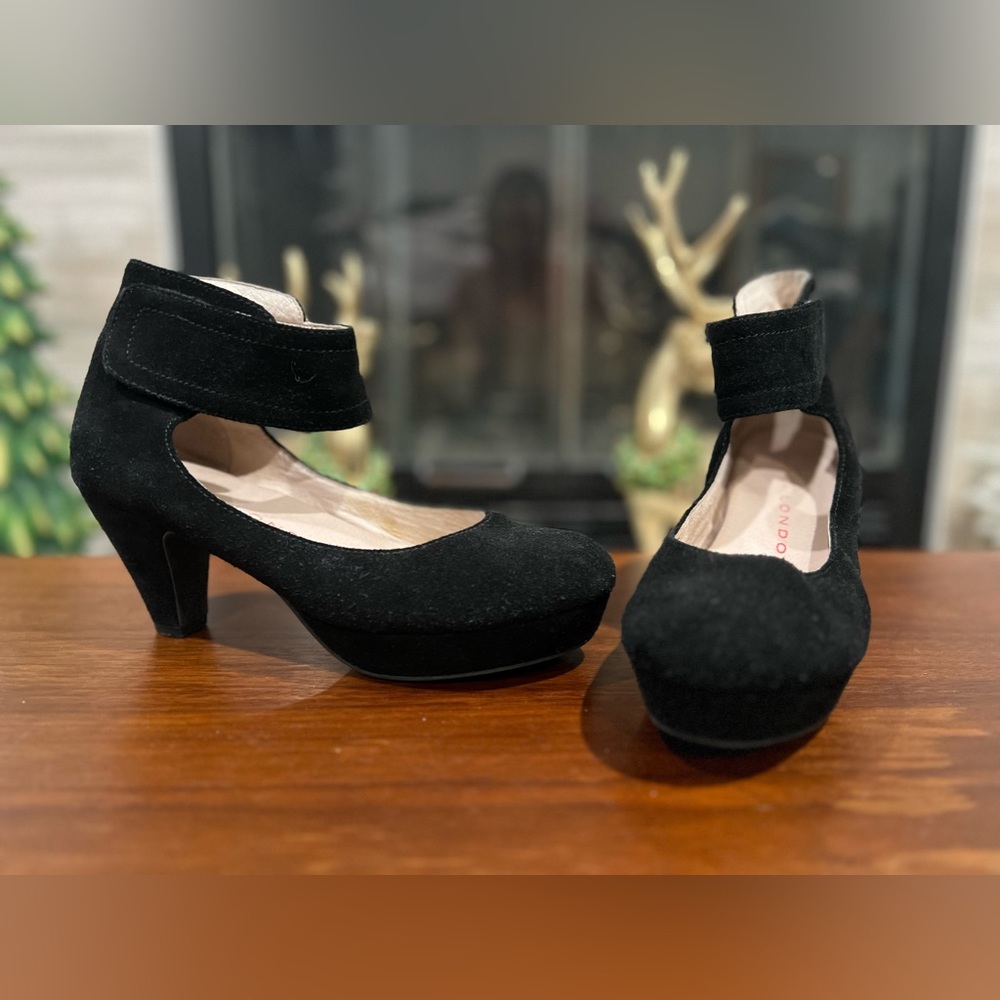 Sachs London suede size 8.5